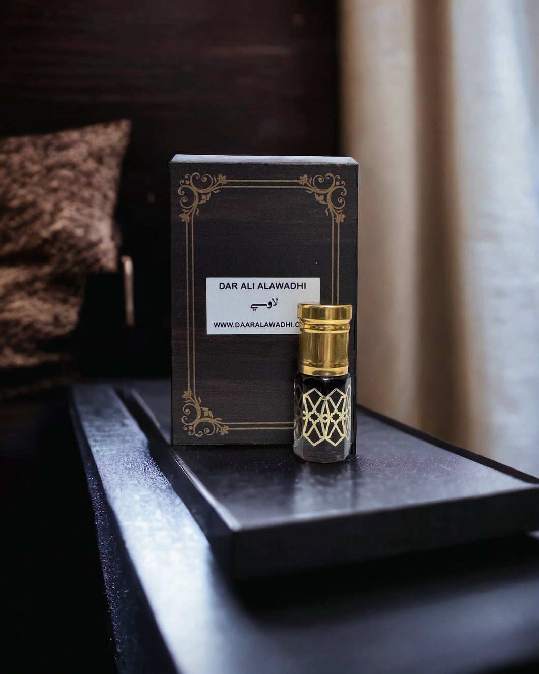 دهن عود لاوسي