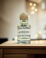 Load image into Gallery viewer, Leathraileish (Irish Leather) - Unisex
