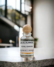 Load image into Gallery viewer, Supreme Bouquet - Unisex
