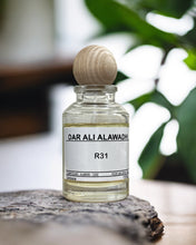 Load image into Gallery viewer, R31 (Rose 31) - Unisex
