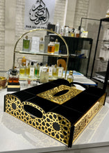 Load image into Gallery viewer, صينية تسالي 8 فتحات مع علبة مناديل
